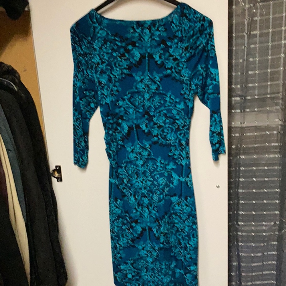 Dress - Picture 4 of 4